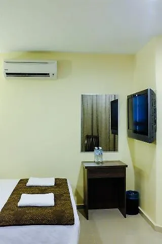 Safari Hotel Ampang  2*, Ampang (Selangor)