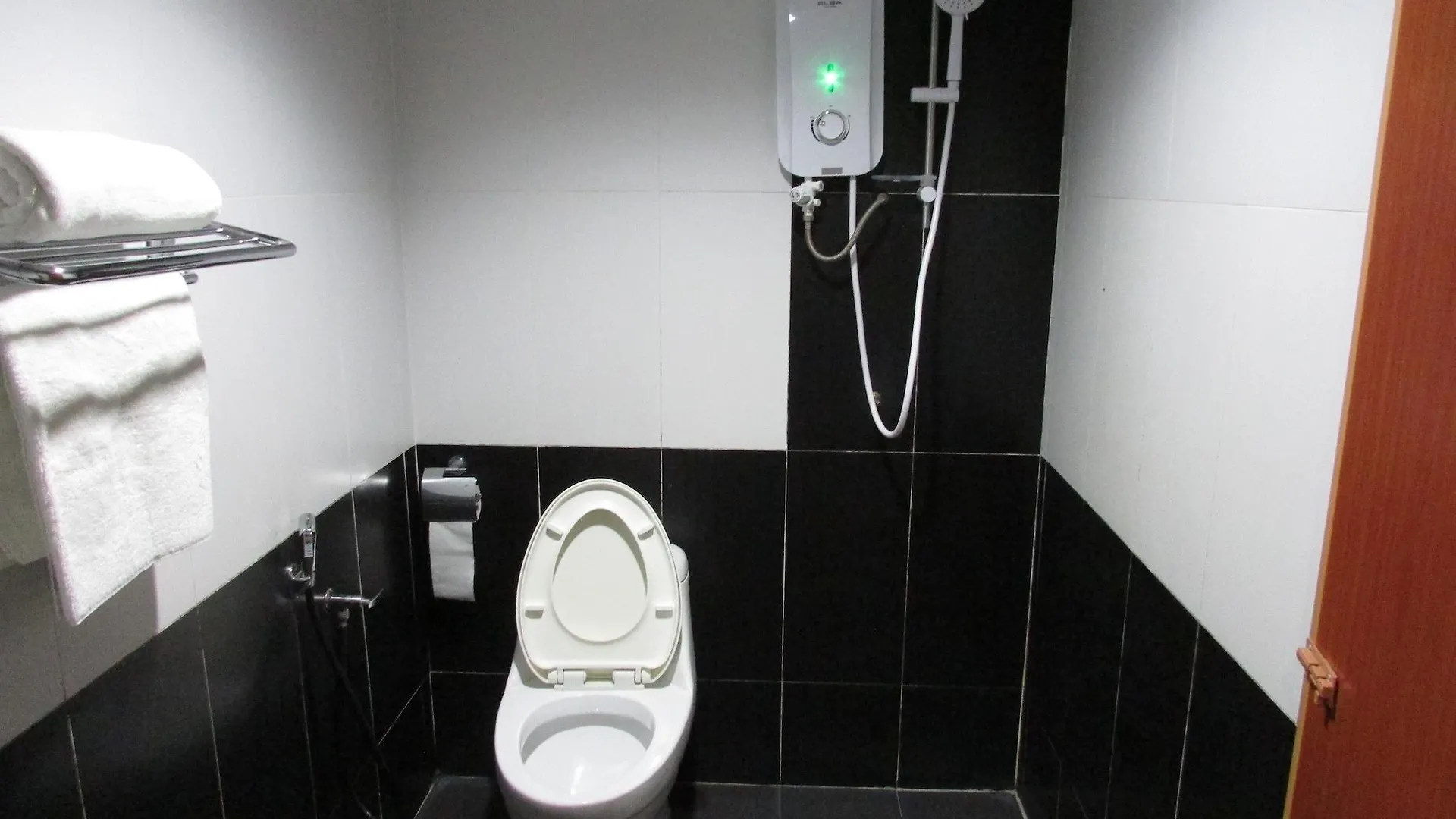 Safari Hotel Ampang  2*, Ampang (Selangor)